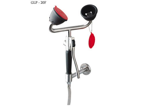 不锈钢抽取式洗眼器1